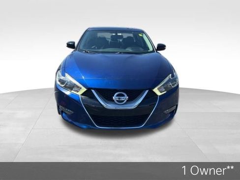 Used 2016 Nissan Maxima 3.5 SL w/ Interior Lighting Package image 2