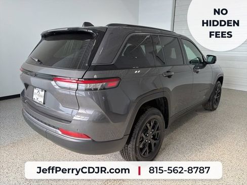 New 2026 Jeep Grand Cherokee Altitude AWD/4WD image 3