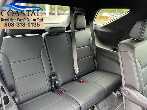 Used 2026 Chevrolet Traverse LT FWD image 17
