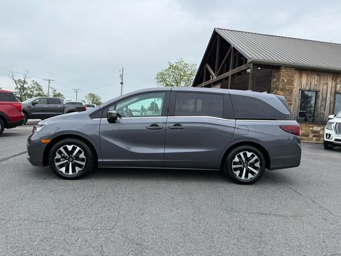 Used 2025 Honda Odyssey EX-L image 3