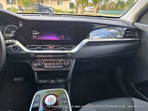 Used 2022 Kia Niro EX w/ Cold Weather Package image 32