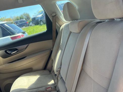 Used 2016 Nissan Rogue S image 5