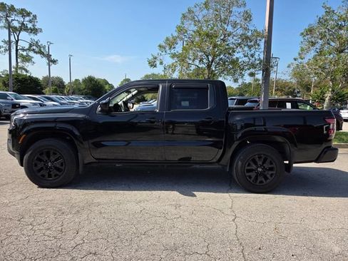 Used 2022 Nissan Frontier SV AWD/4WD image 4