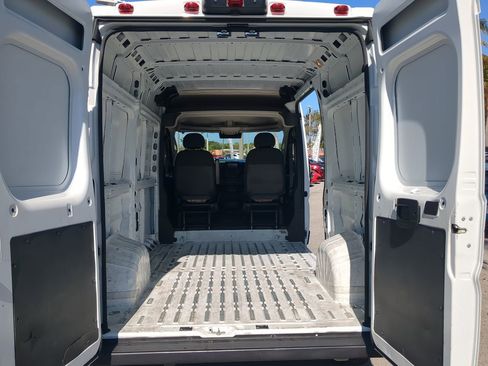 Used 2023 RAM ProMaster 2500 w/ Convenience Group image 13
