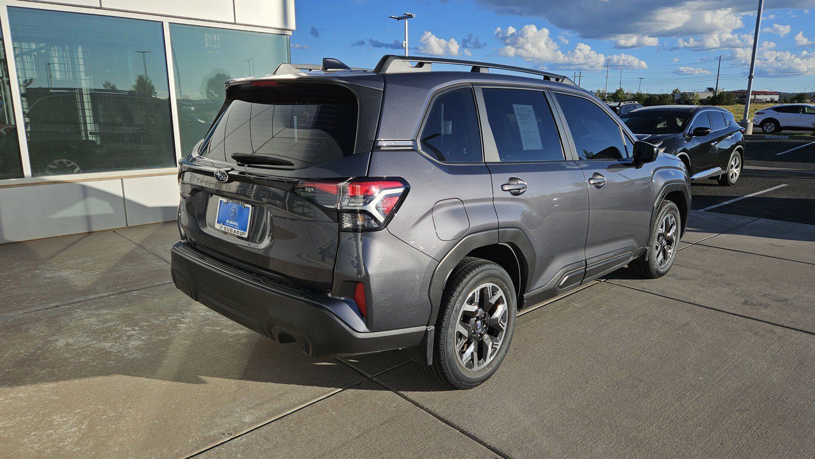 Used 2025 Subaru Forester AWD/4WD image 5