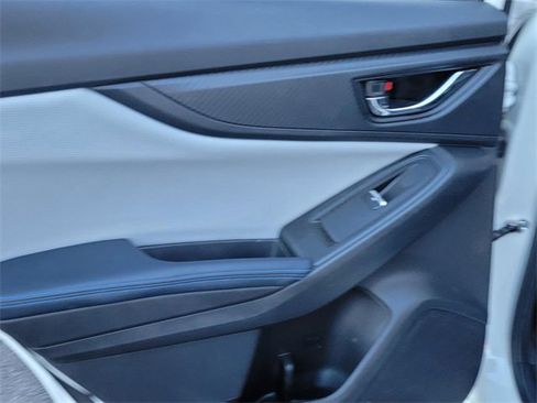 Used 2019 Subaru Crosstrek Hybrid image 11