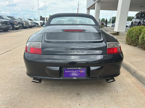 Used 2002 Porsche 911 Carrera RWD image 16