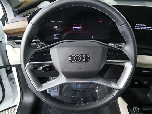 Certified 2025 Audi Q6 e-tron Premium Plus w/ Premium Plus image 9