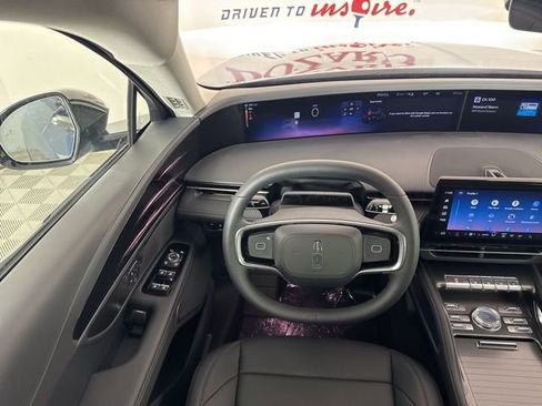 New 2026 Lincoln Nautilus Premier image 10