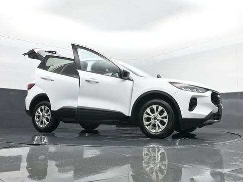 Used 2023 Ford Escape Active image 33