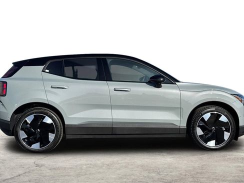 New 2026 Volvo EX30 Ultra w/ Climate Package image 8