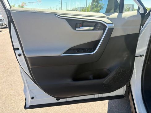 Used 2025 Toyota RAV4 Limited w/ Advanced Technology Package AWD/4WD image 21