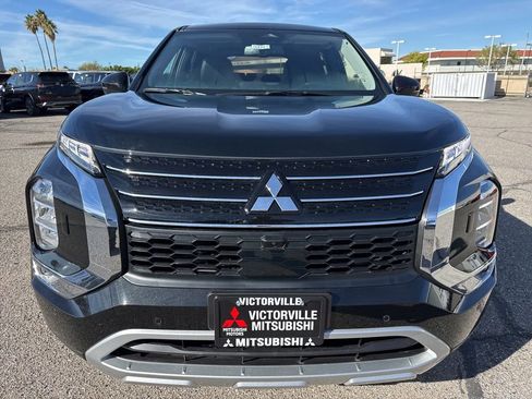 New 2025 Mitsubishi Outlander SE AWD/4WD image 2