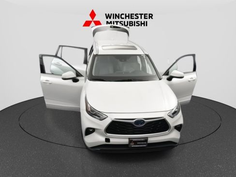 Used 2022 Toyota Highlander Bronze Edition image 33