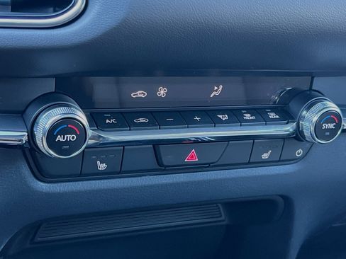 Used 2025 MAZDA CX-30 AWD 2.5 S w/ Preferred Package image 24