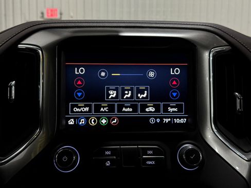 Used 2022 Chevrolet Silverado 2500 LT w/ Texas Edition AWD/4WD image 19