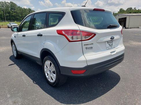 Used 2015 Ford Escape S FWD image 4