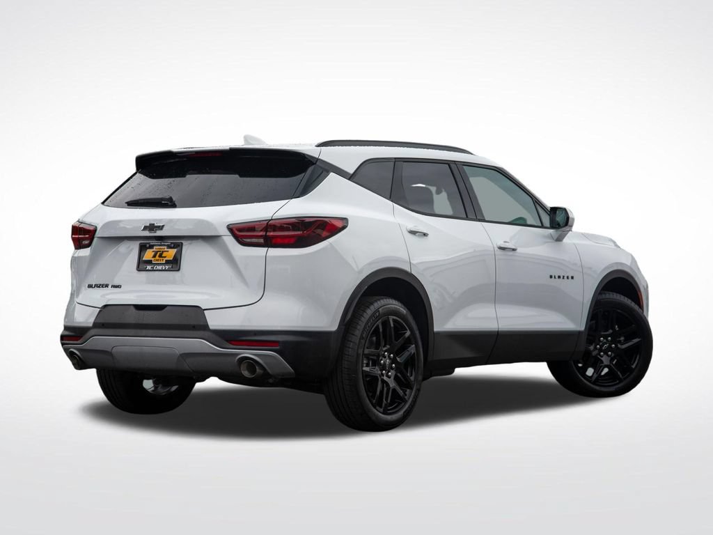 New 2026 Chevrolet Blazer LT w/ Convenience Package AWD/4WD image 7