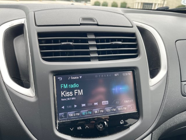 Used 2016 Chevrolet Trax LT w/ LT Convenience Package FWD image 16