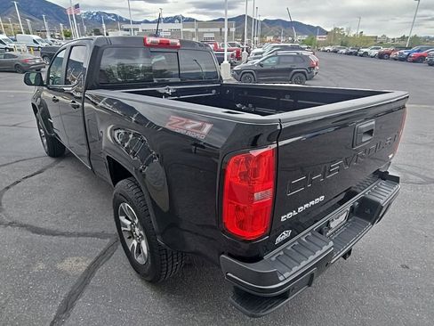 Used 2021 Chevrolet Colorado Z71 AWD/4WD image 6