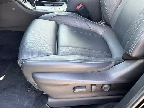 Used 2023 Subaru Ascent Limited AWD/4WD image 28