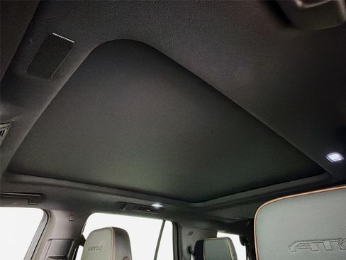 Certified 2025 GMC Yukon AT4 w/ AT4 Premium Package AWD/4WD image 14