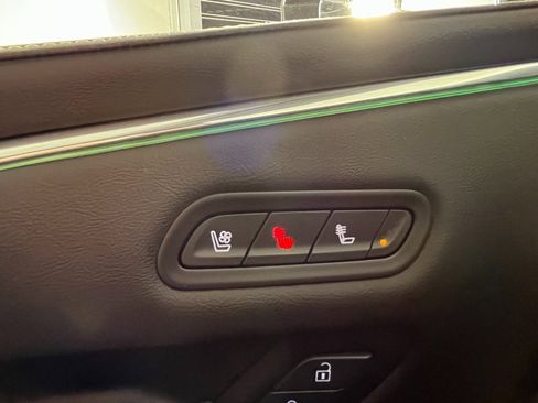 Used 2024 Cadillac Escalade Sport w/ Touring Package image 18