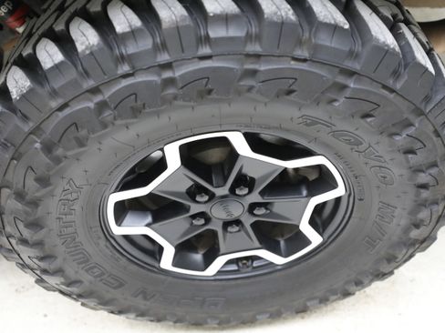 Used 2020 Jeep Gladiator Rubicon AWD/4WD image 30
