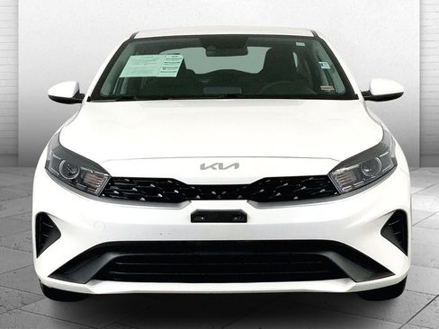 Used 2023 Kia Forte LXS FWD image 2