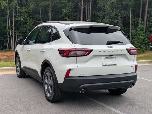 New 2025 Ford Escape ST-Line w/ Equipment Group 301A image 5
