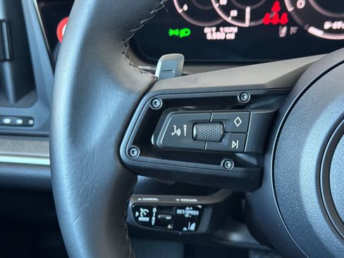 Certified 2026 Porsche Cayenne AWD/4WD image 29