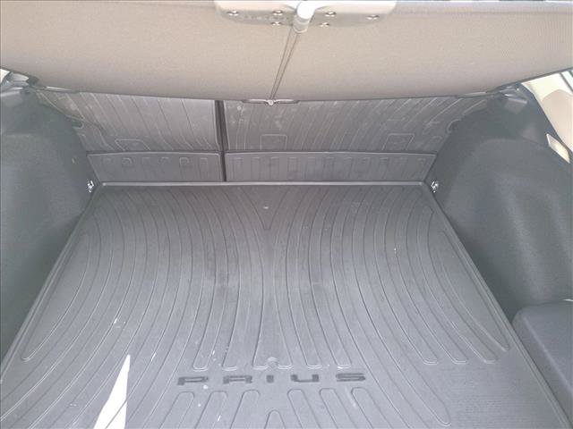 Used 2026 Toyota Prius XLE FWD image 6