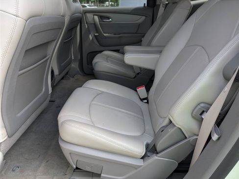 Used 2014 Chevrolet Traverse LT w/ LPO, 'HIT The Road' Package FWD image 32