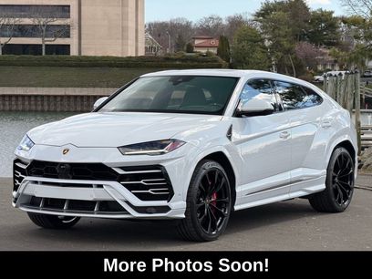 Used 2022 Lamborghini Urus