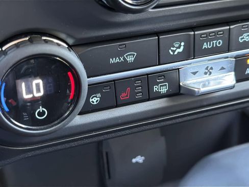 Used 2024 Ford Bronco Raptor image 21