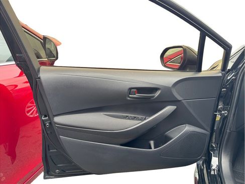 Used 2024 Toyota Corolla LE w/ LE Convenience Package image 17