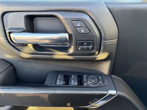 Used 2023 GMC Sierra 2500 AT4 w/ AT4 Premium Plus Package image 15