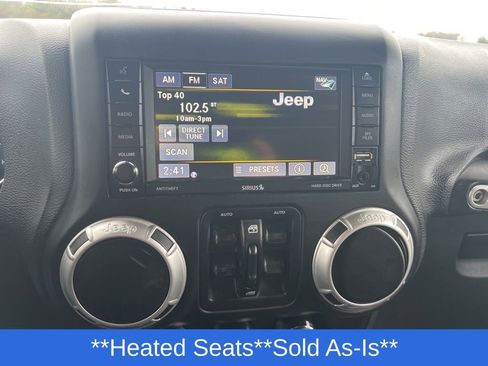 Used 2017 Jeep Wrangler Unlimited Sahara w/ Connectivity Group image 14