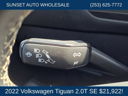 Used 2022 Volkswagen Tiguan SE AWD/4WD image 36