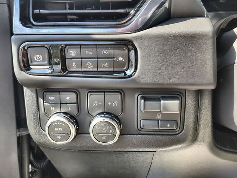 New 2026 GMC Yukon AT4 Ultimate image 18