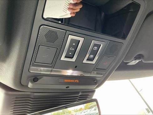 New 2026 Land Rover Range Rover Evoque Dynamic SE image 21