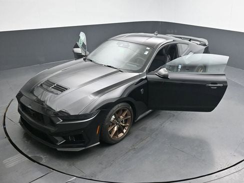 New 2025 Ford Mustang Dark Horse image 33