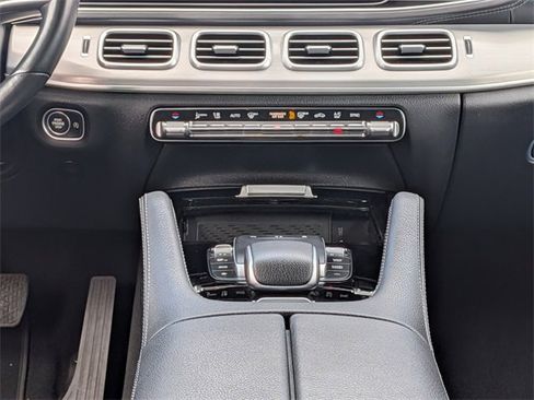 Used 2024 Mercedes-Benz GLS 450 4MATIC image 22