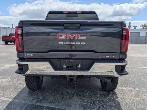New 2026 GMC Sierra 2500 SLT w/ SLT Premium Package AWD/4WD image 6
