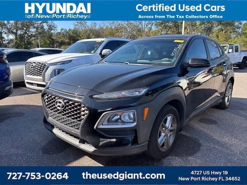Used 2021 Hyundai Kona SE image 1