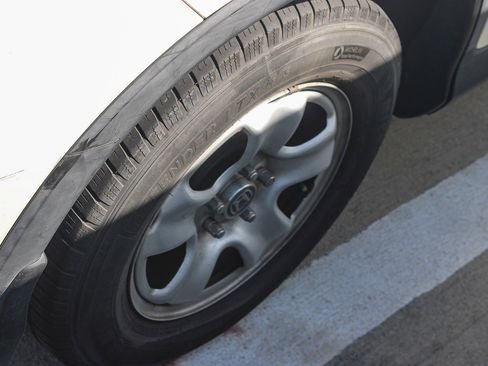 Used 2014 Honda CR-V LX image 16