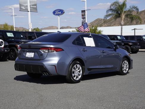Used 2024 Toyota Corolla SE FWD image 4