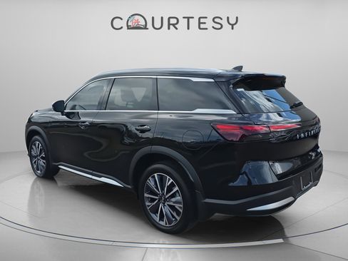 Used 2026 INFINITI QX60 Luxe w/ Cargo Package AWD/4WD image 3