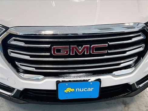 Used 2023 GMC Terrain SLT image 30