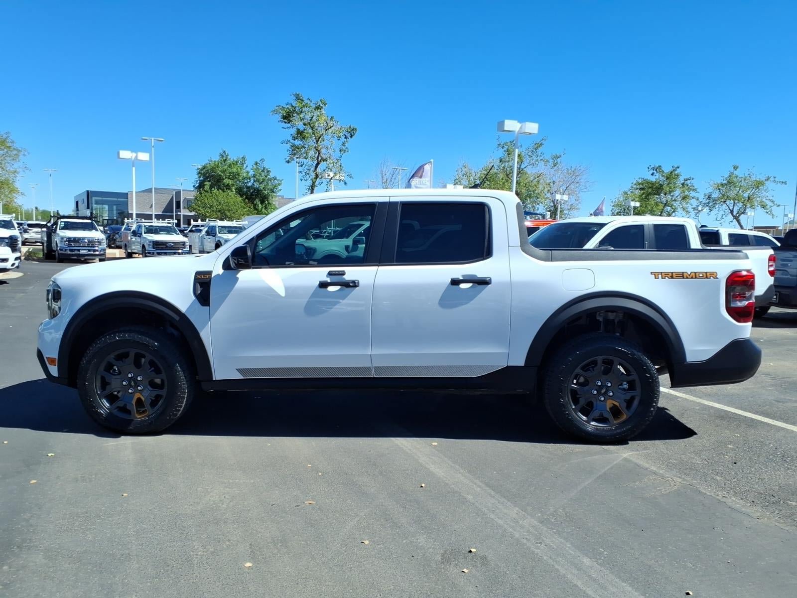 Certified 2024 Ford Maverick Tremor w/ Tremor Off-Road Package AWD/4WD image 7